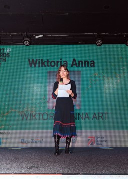 How Wiktoria Found Freedom Through Art